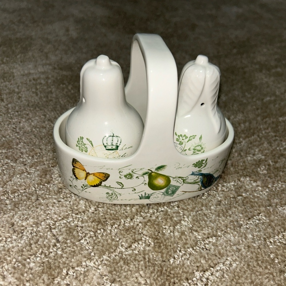 Mikasa Antique Countryside Pear Shaped Salt and Pepper Shakers with Basket
